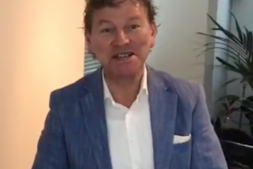 Televisiekok Reitse Spanninga inspireert De Alde Feanen